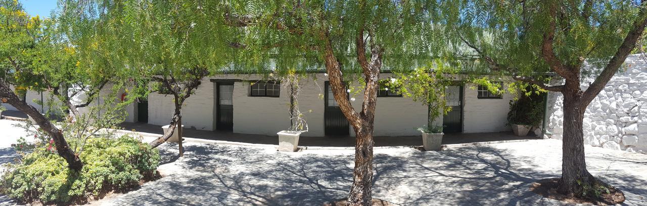 Lemoenfontein Guest House Beaufort West Exterior photo